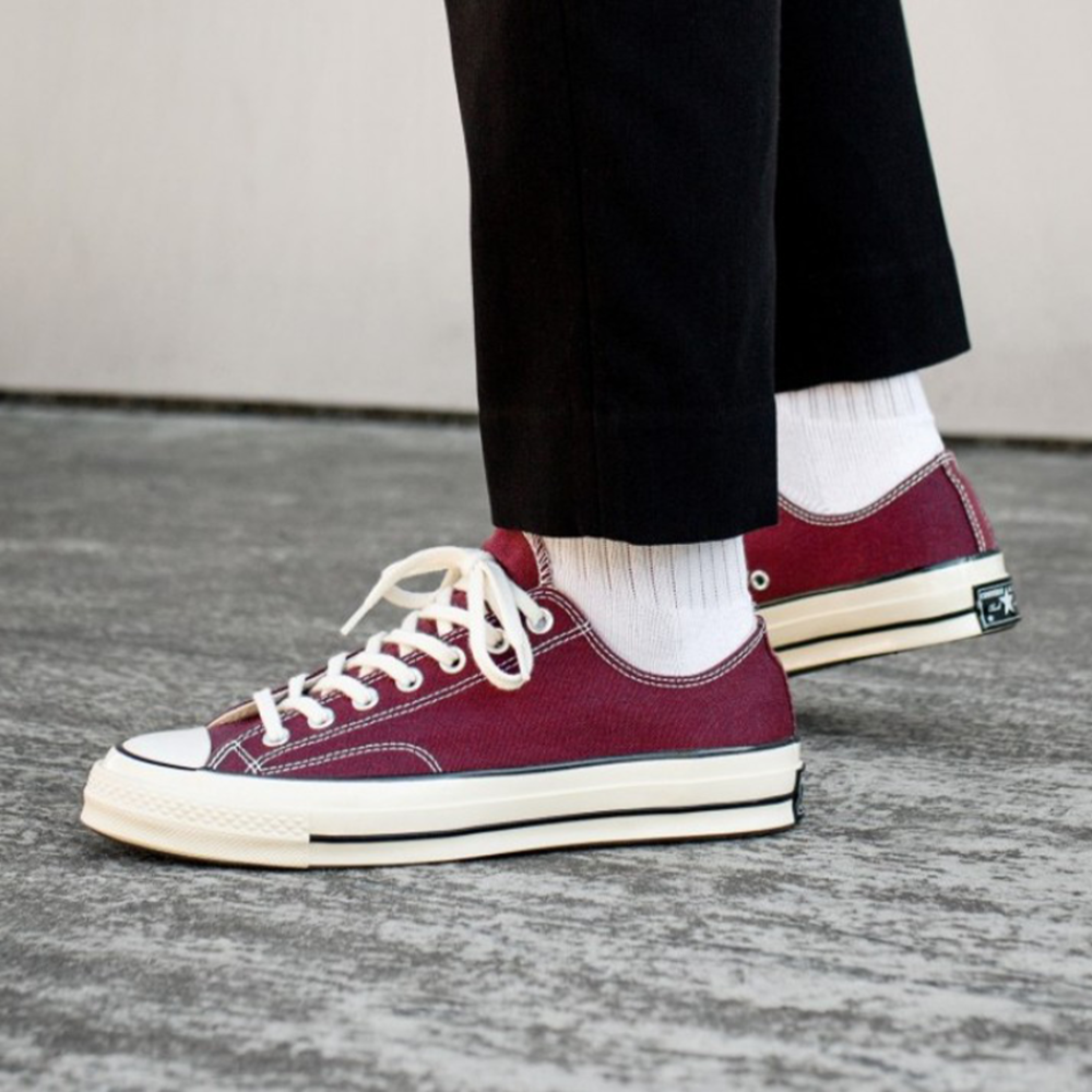 converse low dark red